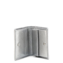 Afbeelding in Gallery-weergave laden, Prada zilver flap wallet
